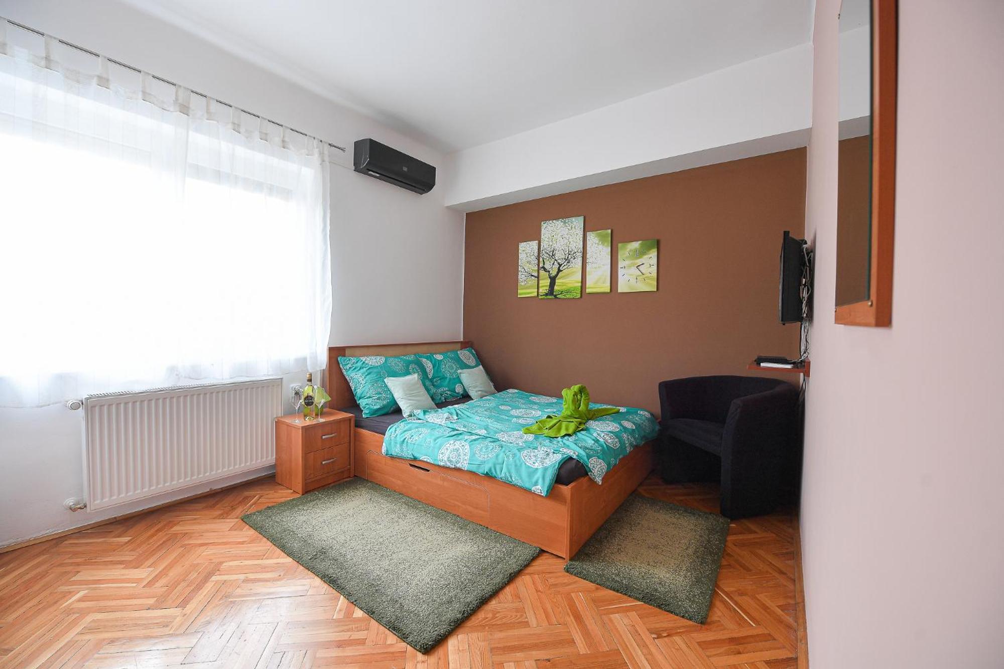 Kokusz Apartmanok Έγκερ Δωμάτιο φωτογραφία